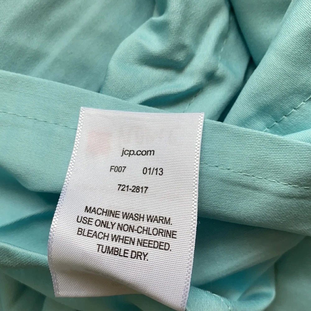 King size tourquoise solid dust ruffle bed skirt